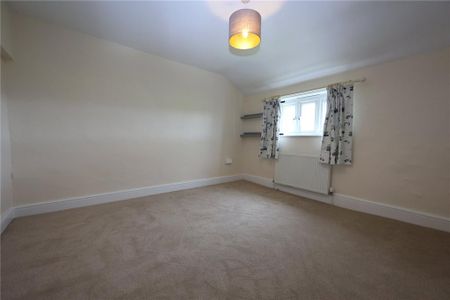 3 bedroom detached house to rent - Photo 5