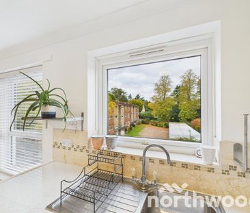 2 bedroom flat to rent - Photo 4