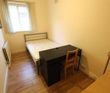 1 bedroom property to rent - Photo 2
