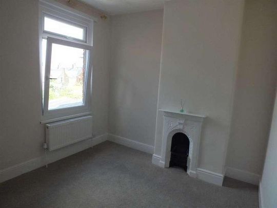 Gloucester Road, Trowbridge, BA14 - Photo 1