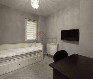 Inchiriere Apartament cu 3 camere Podu Ros - Photo 5
