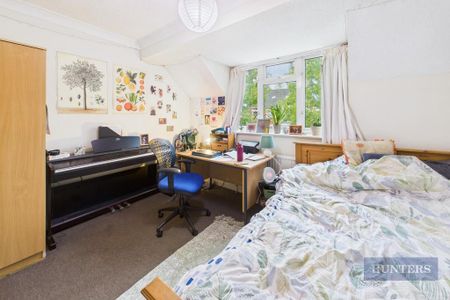 4 bedroom terraced house to rent - Photo 2