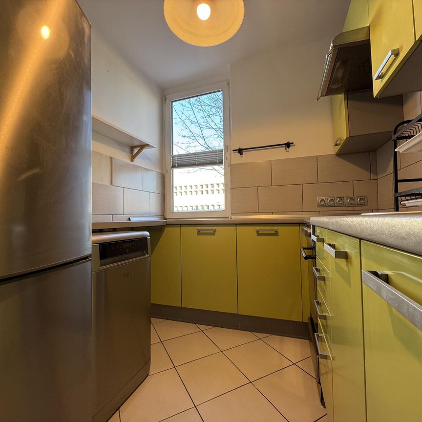 M3 z balkonem ul.Wyzwolenia! - Zdjęcie 1