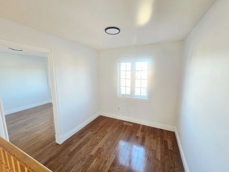 For Lease - 133 Humberland Drive Unit# Upper Level, Richmond Hill, Ontario - Photo 2