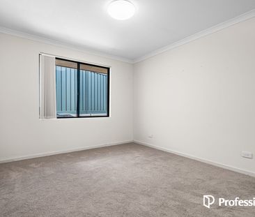 Modern Rear Villa with Convenient Living! - Photo 2