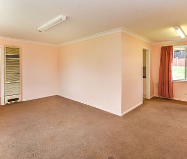 6 Torrens Street, Blayney. - Photo 6