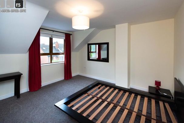 19 Redwood Dale, Redwoods, Dunmurry, Belfast, BT17 9RL - Photo 1