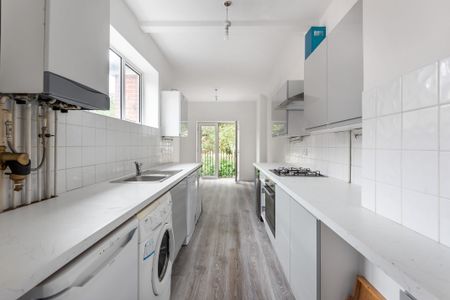 Brookley Road, Brockenhurst, SO42 maisonette to rent - Photo 3