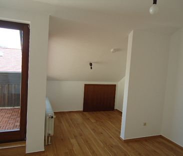 GOMARINGEN: Sonnige und gepflegte 1,5 Zimmer Dachgeschosswohnung - Photo 2