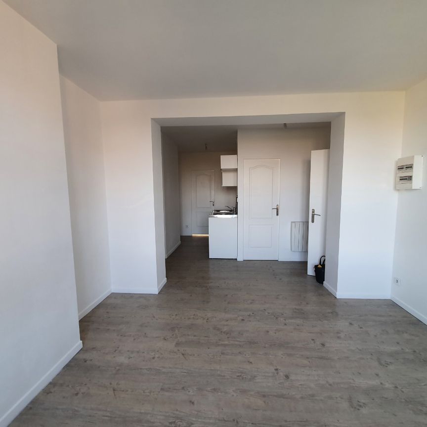 Location Appartement 2 pièces 33m² PONT A VENDIN 62880 - Photo 1