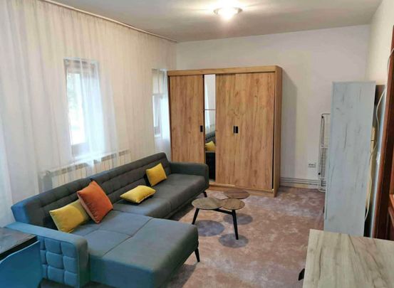Apartament cu 2 camere si terasa Rediu, 1km de rond Pacurari 350EUR - Photo 1