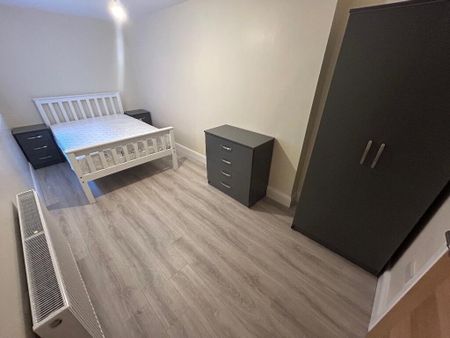 Flat 1, 30 Magdala Street, Belfast, BT7 1PU - Photo 4