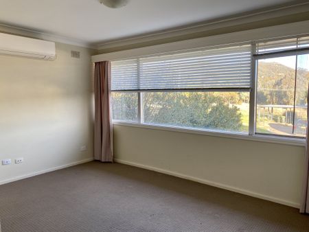 NORTH TAMWORTH - 2 Bedroom Unit - Photo 2