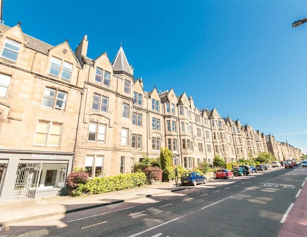 3 bedroom flat to rent - Photo 1