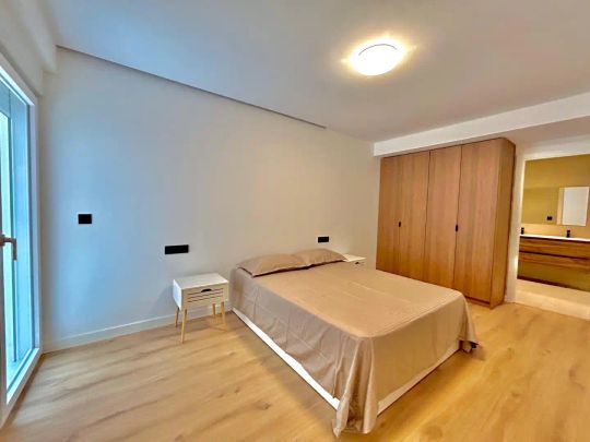 Piso de alquiler en Calle Fray Luis de Leon, 24, El Raval - Portes Encarnades - Photo 1