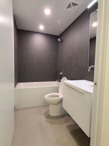 For Lease - 2720 Dundas Street Unit# 523, Toronto, Ontario - Photo 5