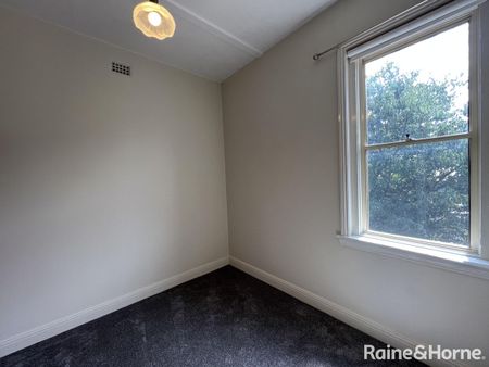 1/201 Peisley Street, Orange, NSW 2800 - Photo 2