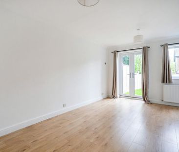 2 bedroom end of terrace house to rent - Photo 6