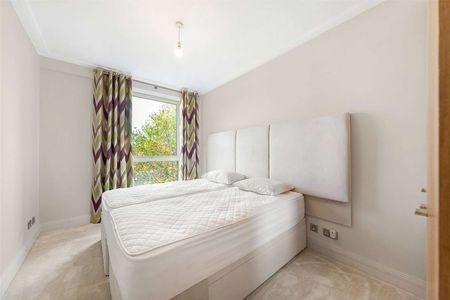 Impressive three bedroom apartment in the heart of St. John's Wood - Photo 5