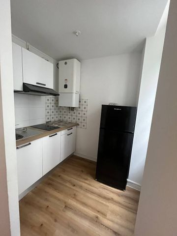 Joli T2 rénové centre-ville - Photo 5