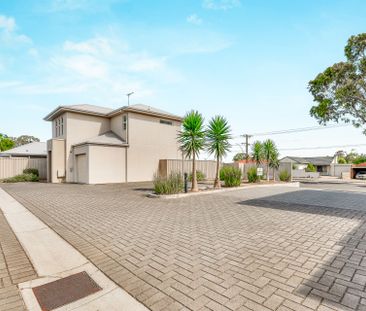 Spacious Modern Low Maintenance Living - Photo 2