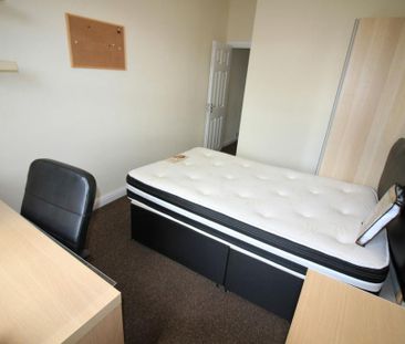 5 bedroom terraced house to rent - Photo 5
