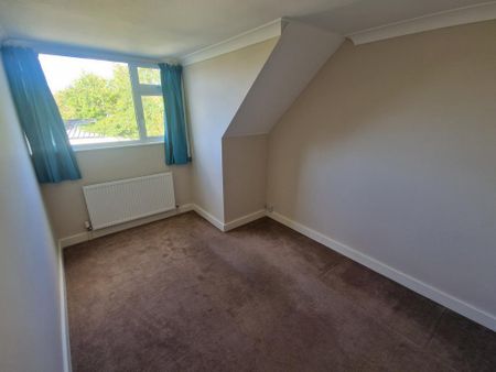 3 bedroom detached house to rent - Photo 4