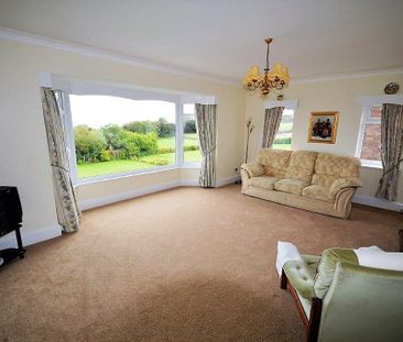 3 bedroom flat to rent - Photo 5