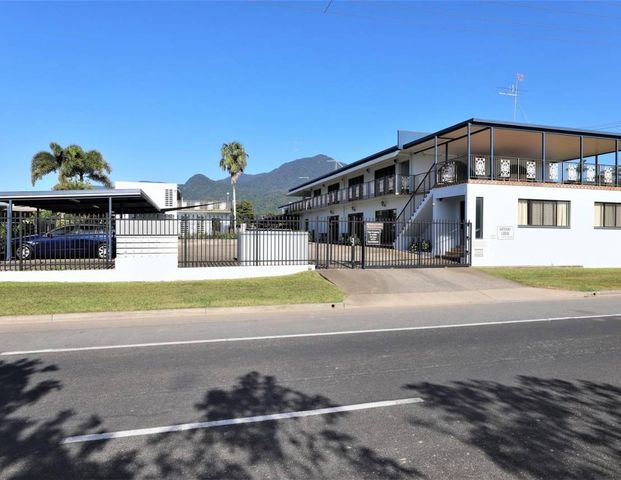 Ground Floor Studio Unit - Personal Carport - Pool - Photo 1