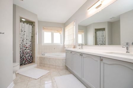 For Lease - 26 Hellyer Avenue, Brampton, Ontario - Photo 4