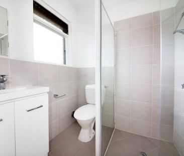 Perfect Location! - Photo 6