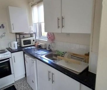 1 bedroom ground floor flat to rent - Photo 6