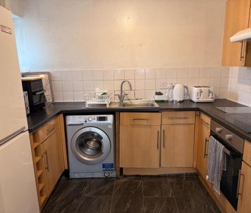 2 bedroom flat to rent - Photo 6