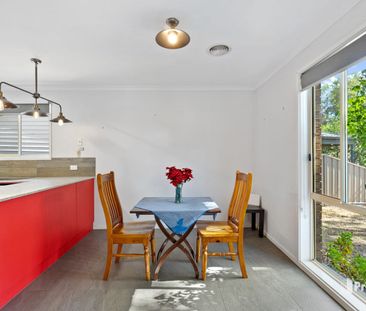 Comfortable Family Living in a Convenient Location - Photo 3