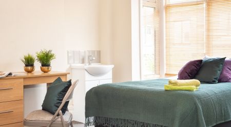 20 Burchett Grove, Woodhouse, Leeds, LS6 2JA - Photo 4