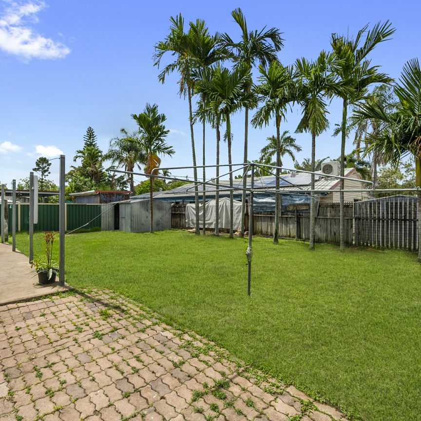 29 Palm Drive, DEERAGUN - Photo 1