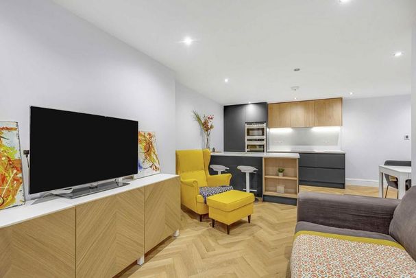 2 bedroom flat to rent - Photo 1