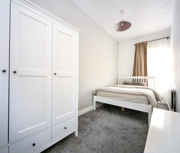 Thicknesse Avenue, Wigan, WN6 - Photo 4