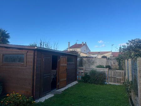 Location maison 3 pièces, 59.98m², Rochefort - Photo 2