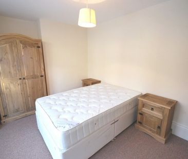 3 Bed - Grosvenor Road, Jesmond - Photo 2