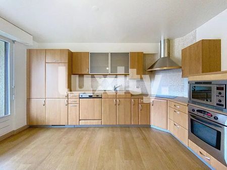 À louer à Coppet – Superbe attique de 4,5 pièces entièrement rénové (2025) Disponible immédiatement - Photo 4