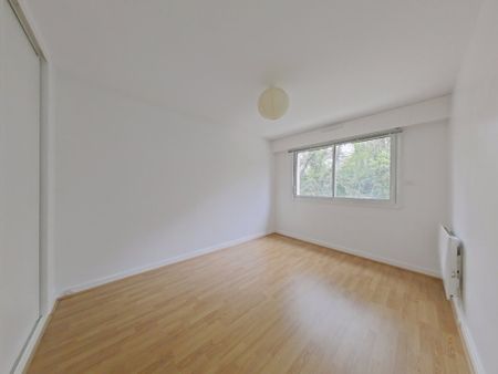 Location Appartement 5 pièces 101m² ST GERMAIN EN LAYE 78100 - Photo 2