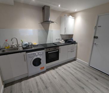 1 bedroom flat to rent - Photo 3