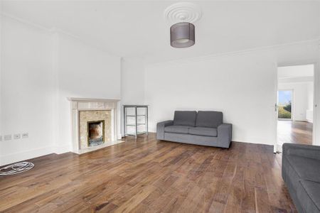 4 bedroom semi-detached house to rent - Photo 2