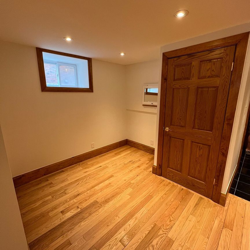 For Lease - 179 St Clair Avenue Unit# Rear, Toronto, Ontario - Photo 1