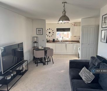 2 bedroom flat to rent - Photo 3