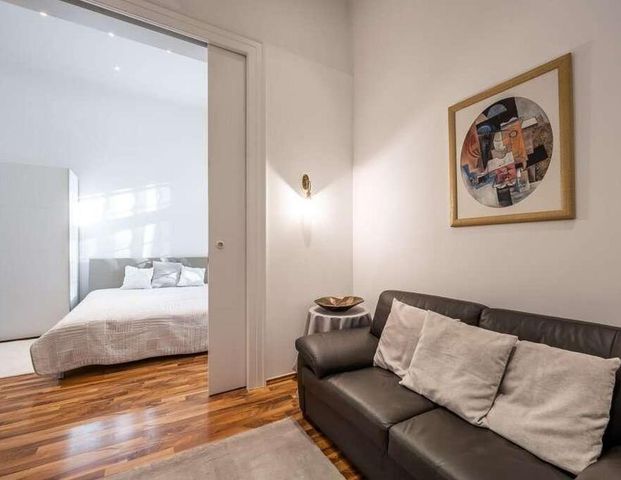 Moderne 1,5 Zimmer Wohnung mit Balkon und EBK - Foto 1