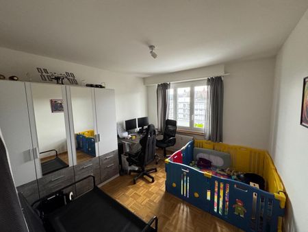 Appartement rénové avec grand balcon - Fribourg - Foto 4