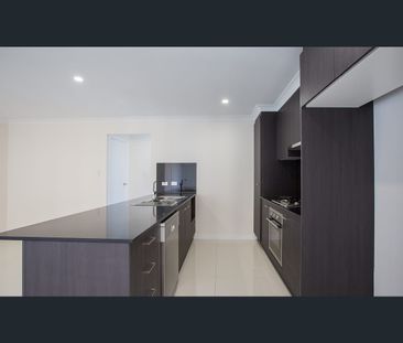 37 Lauenstein Crescent, Pimpama, Qld 4209 - Photo 5