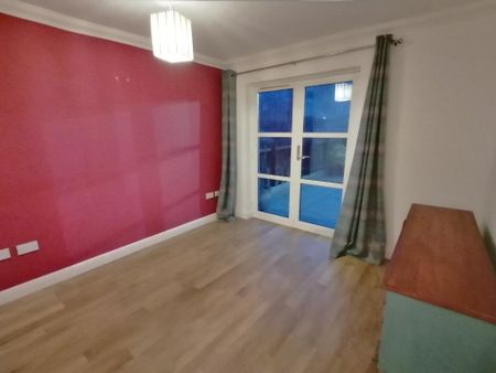 4 bedroom townhouse to rent - Photo 3